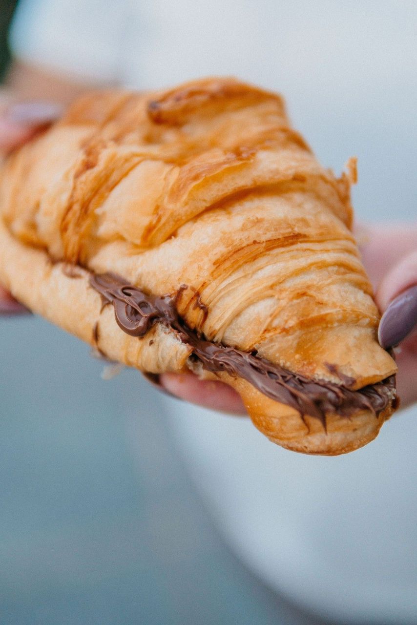 Croissant with nutella